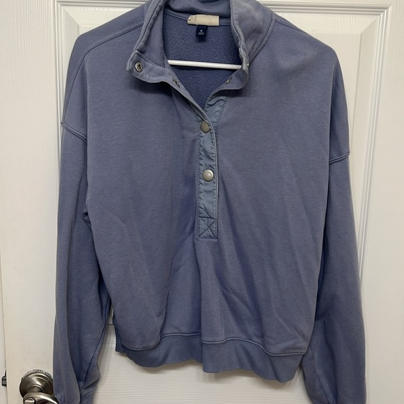 Universal thread button pullover - Picture 2 of 4